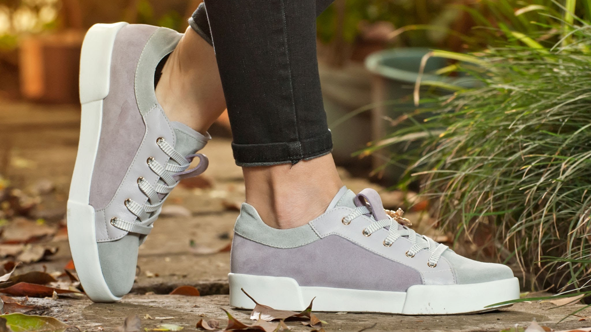 Shoes I’ve Walked 20,000+ Steps In Without Foot Pain